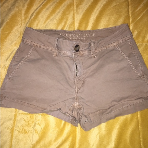 American Eagle Outfitters Pants - AEO kaki shorts (tan) size 2